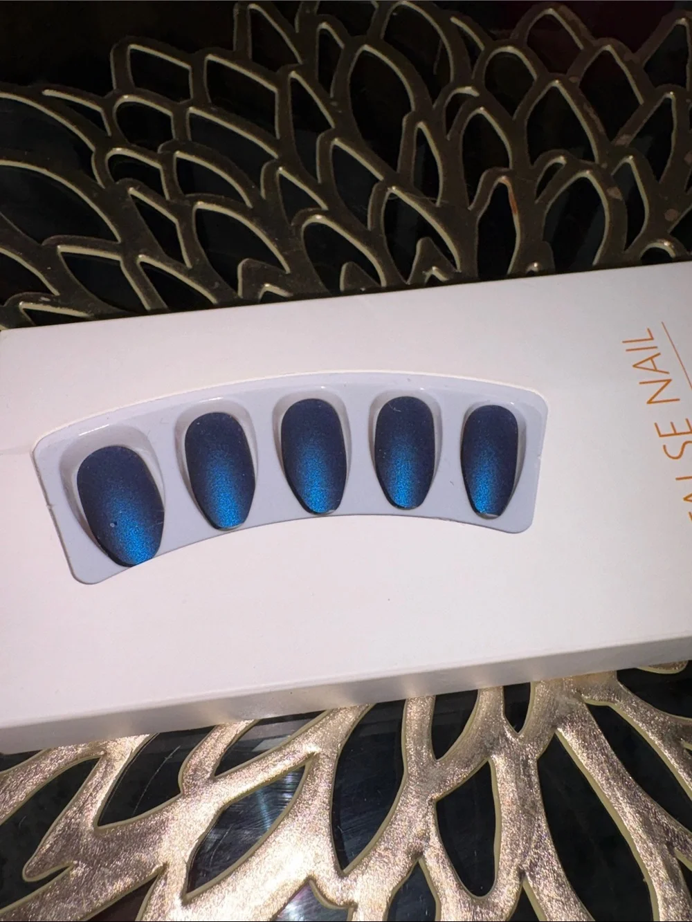 New in box Shiny blue press on nails 24pc